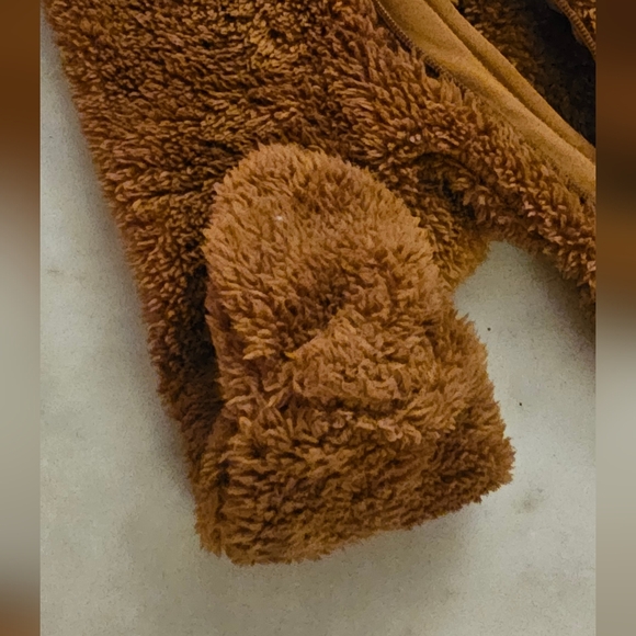 Brown bear bunting, fleece outfit, with ears and footies 6-12M - Picture 3 of 5